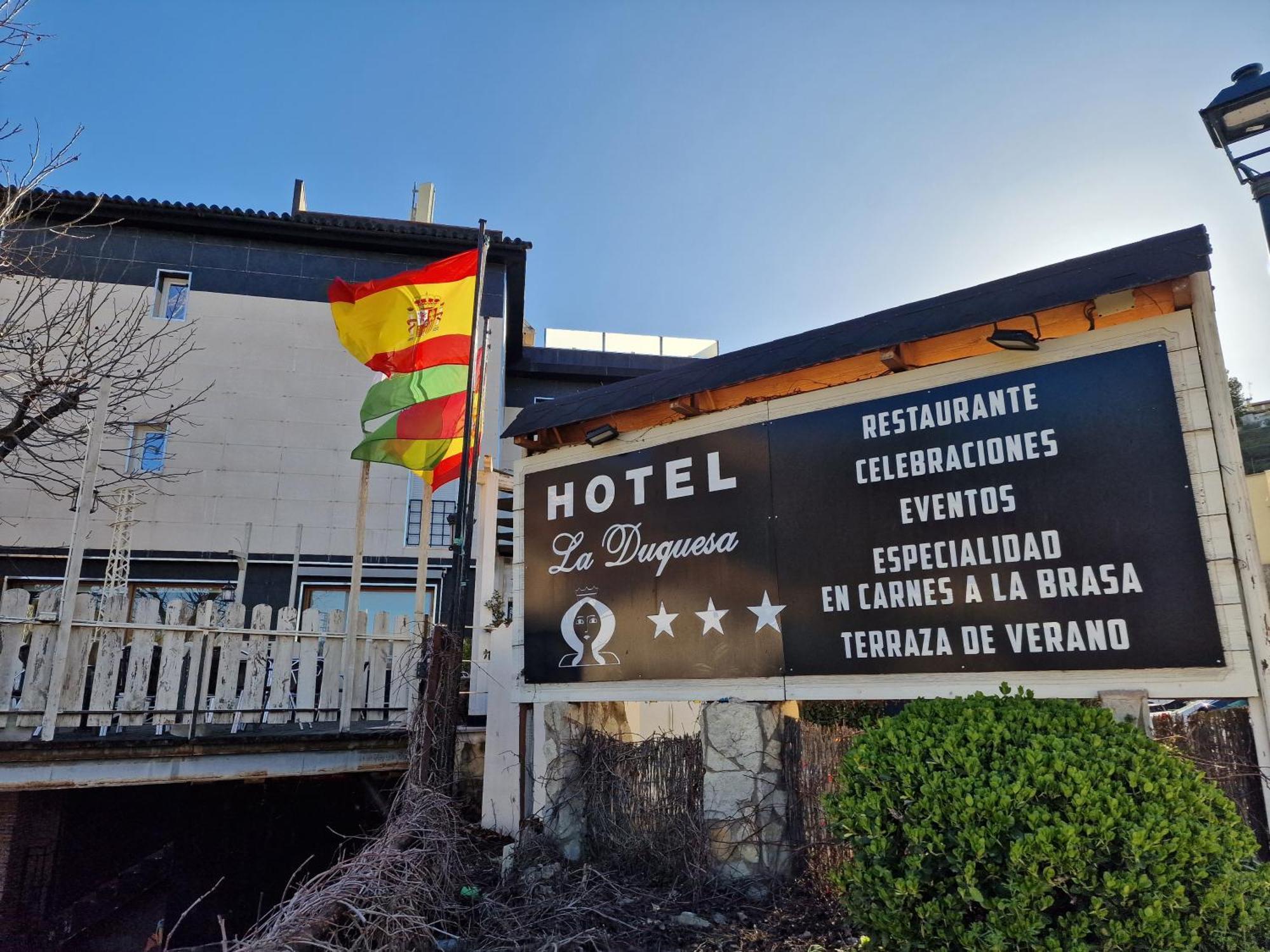 Hotel La Duquesa Pinos Genil Bagian luar foto